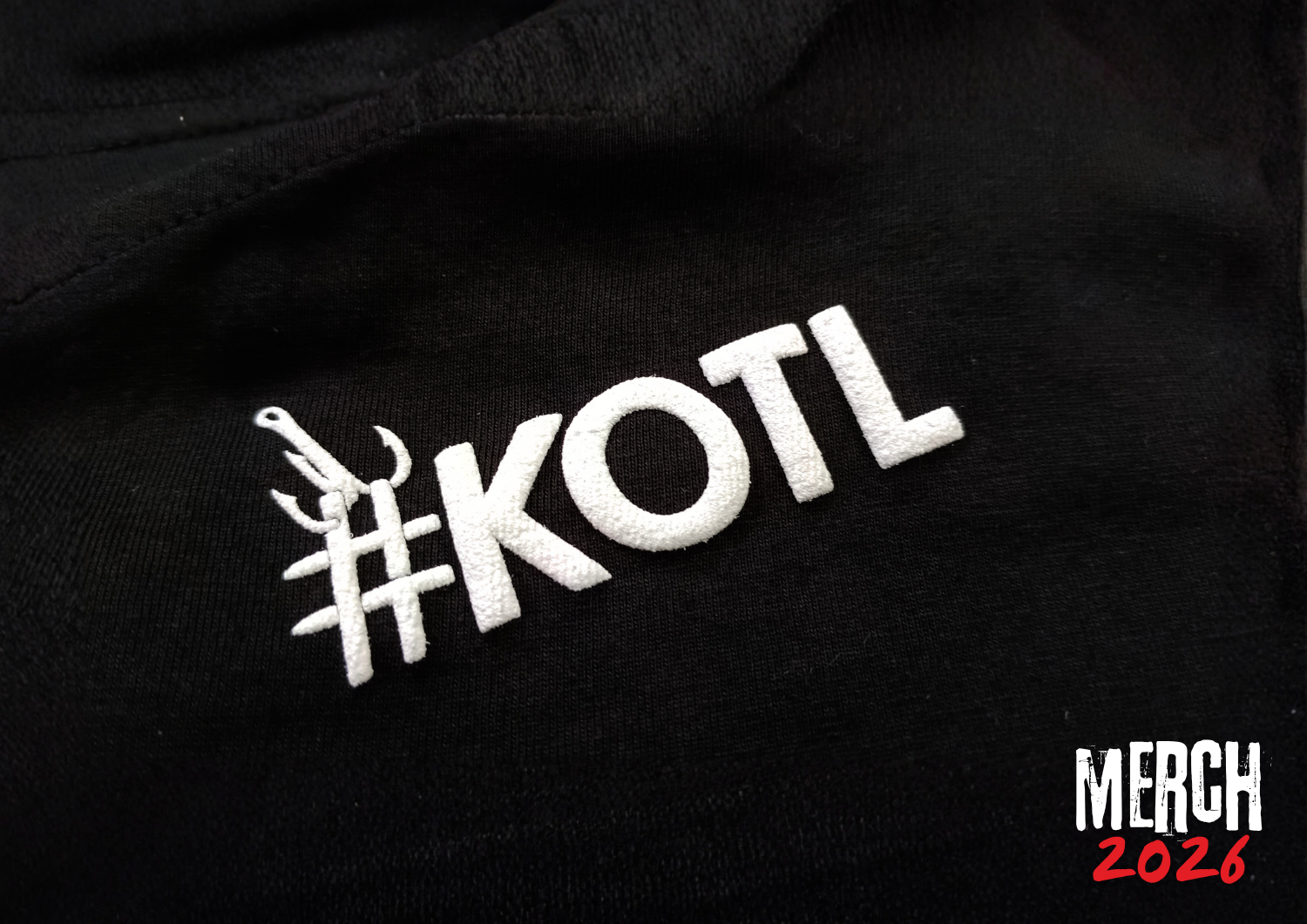 King of the Lake 2026 - triko B&W - Obrázek 7